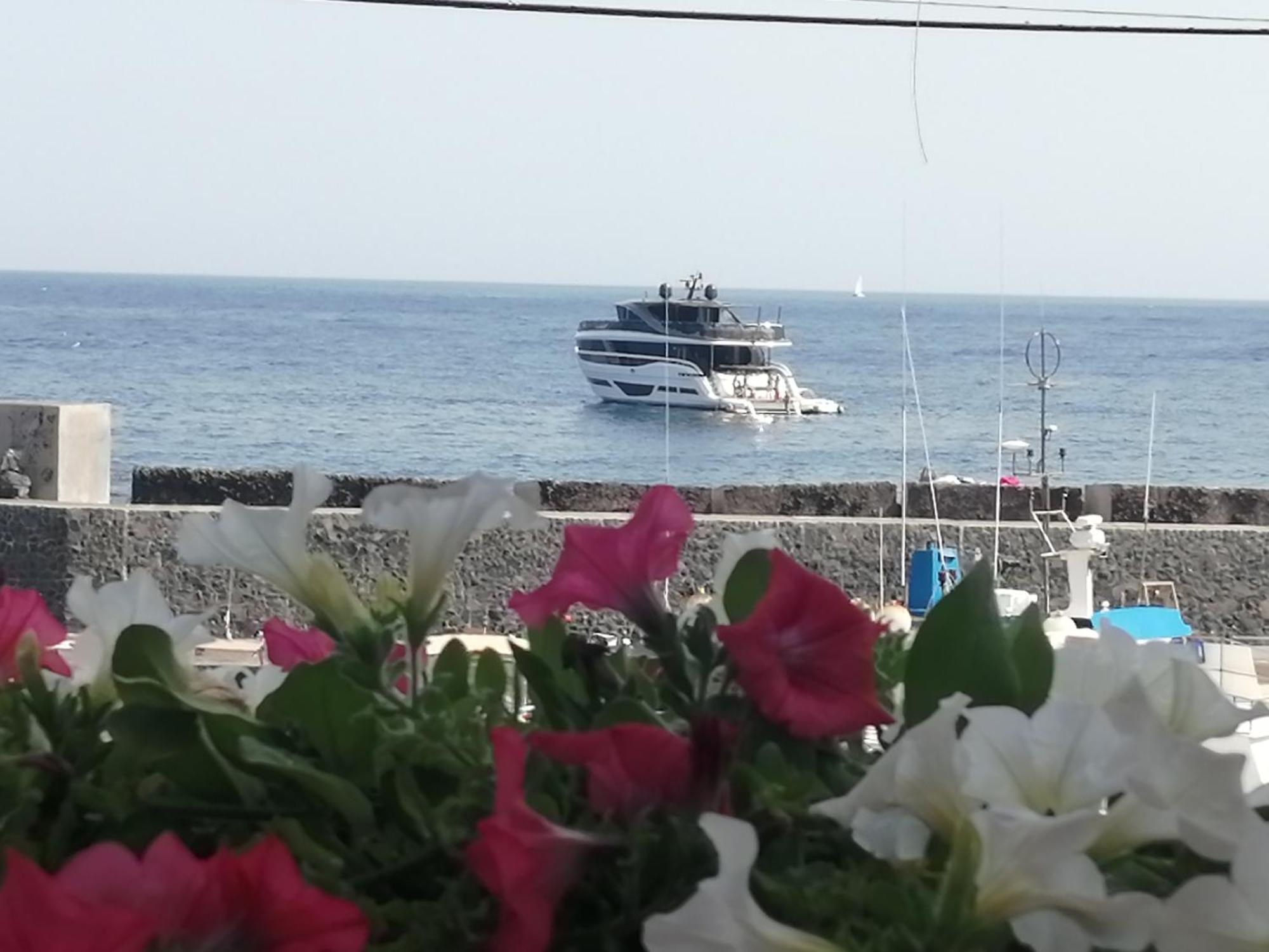 Acirealevacanze - Romantica Camera Sul Mare Eksteriør billede